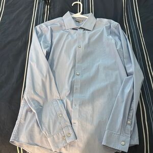 Men's Light Blue Button-Up Shirt